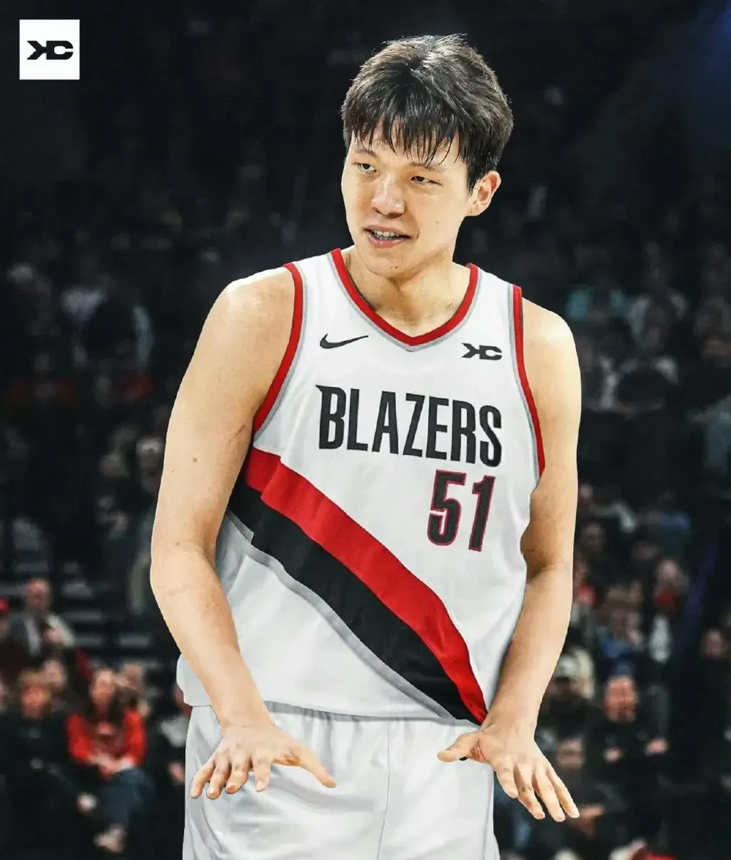 包含球队夺得国际篮球赛冠军，风光无限的词条