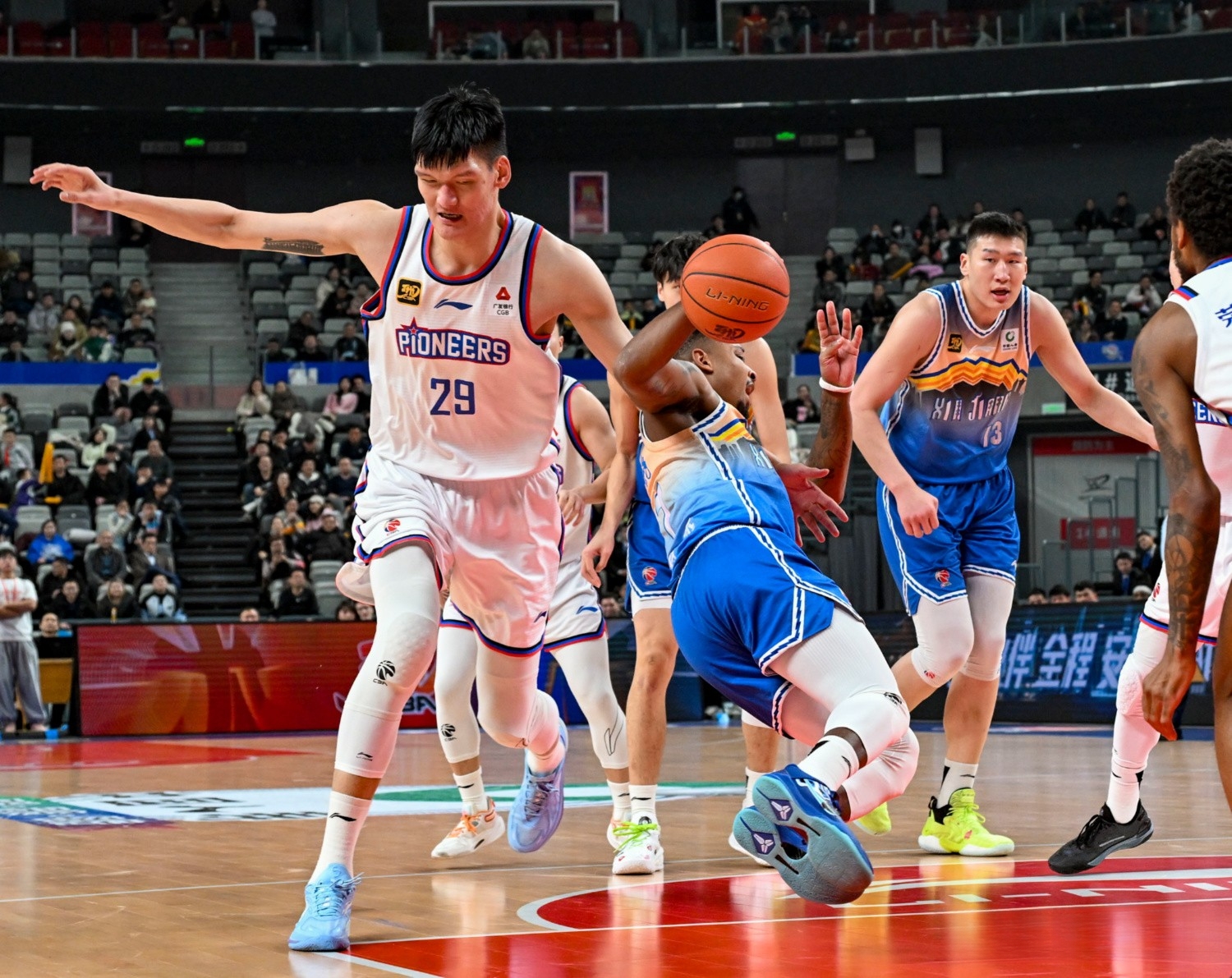 新疆男篮迎战湖南队，力争四连胜