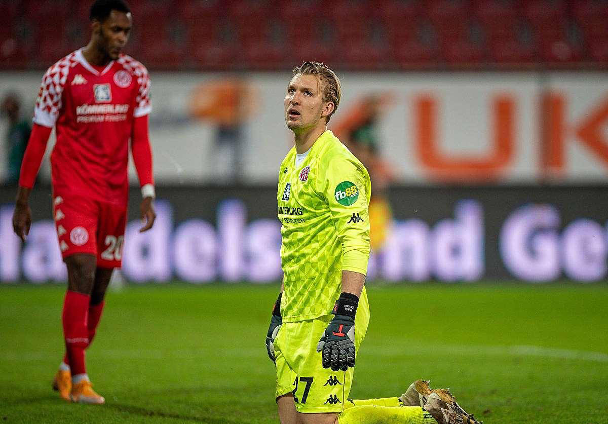 包含汉堡球队主场逆转胜利,士气高涨的词条 包含汉堡球队主场逆转胜利,士气高涨的词条