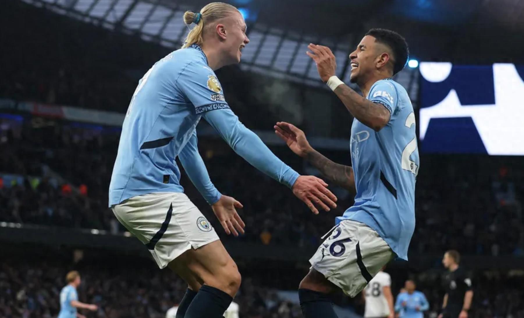 布莱顿赢球欢庆,纽卡斯尔遭遇连败 布莱顿赢球欢庆,纽卡斯尔遭遇连败