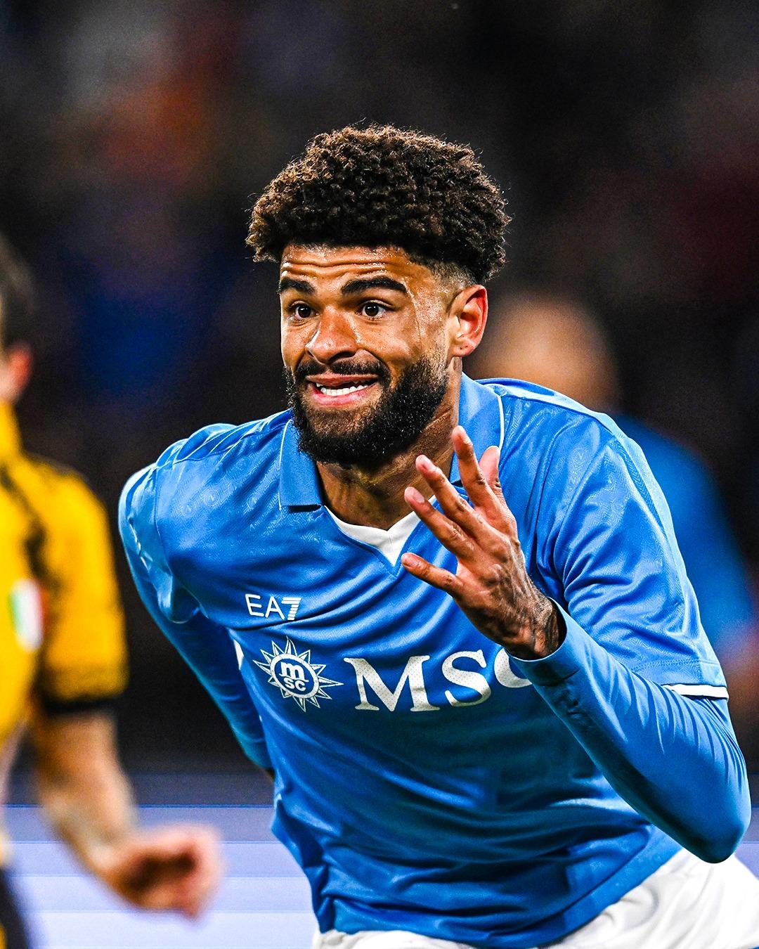 意大利足球联赛：国际米兰2-1击败那不勒斯的简单介绍