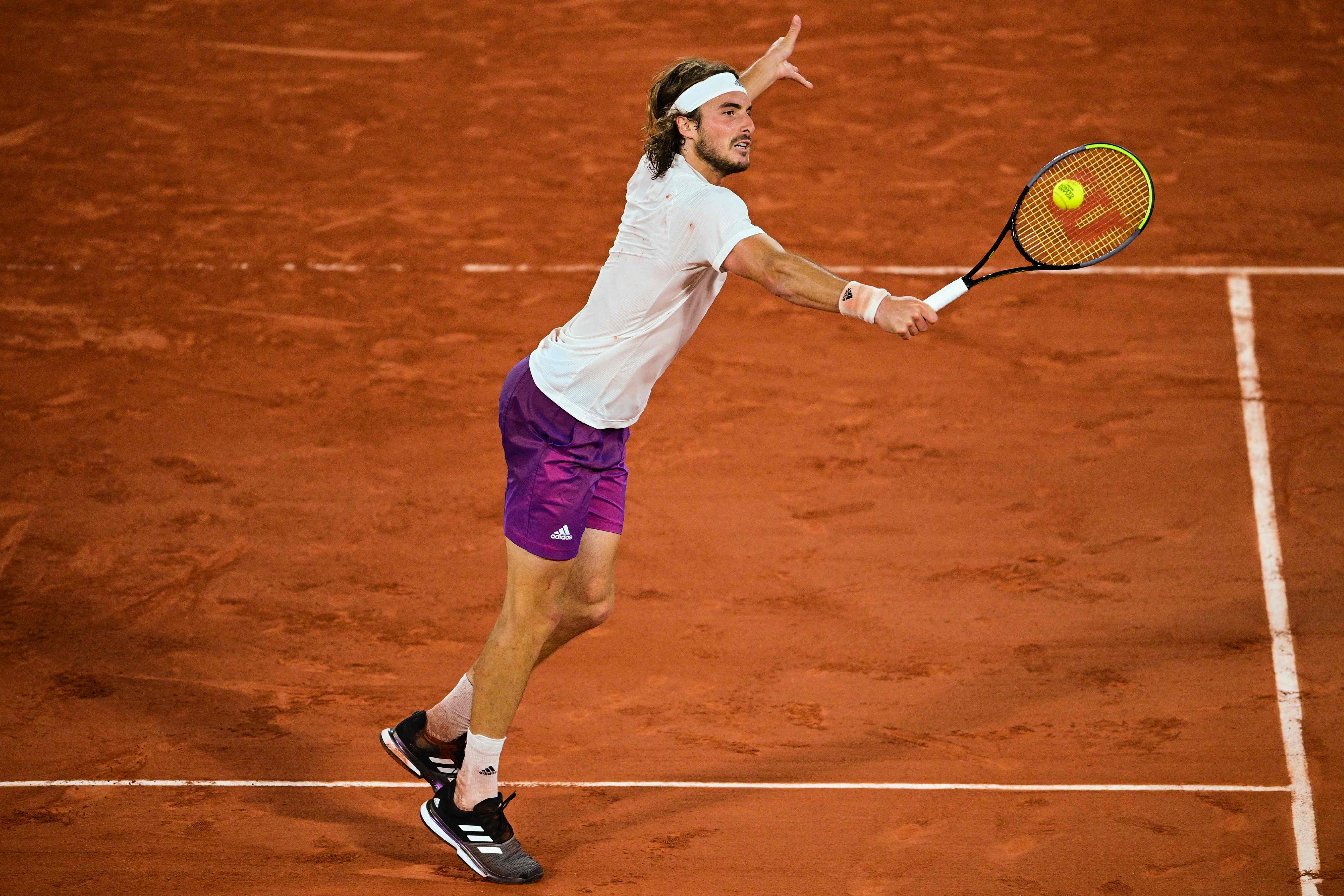 包含戴维斯杯轻取ATP总决赛，西西帕斯刷新纪录的词条