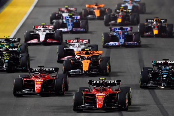 索伯车队轻取红牛二队，佩雷兹带队取胜