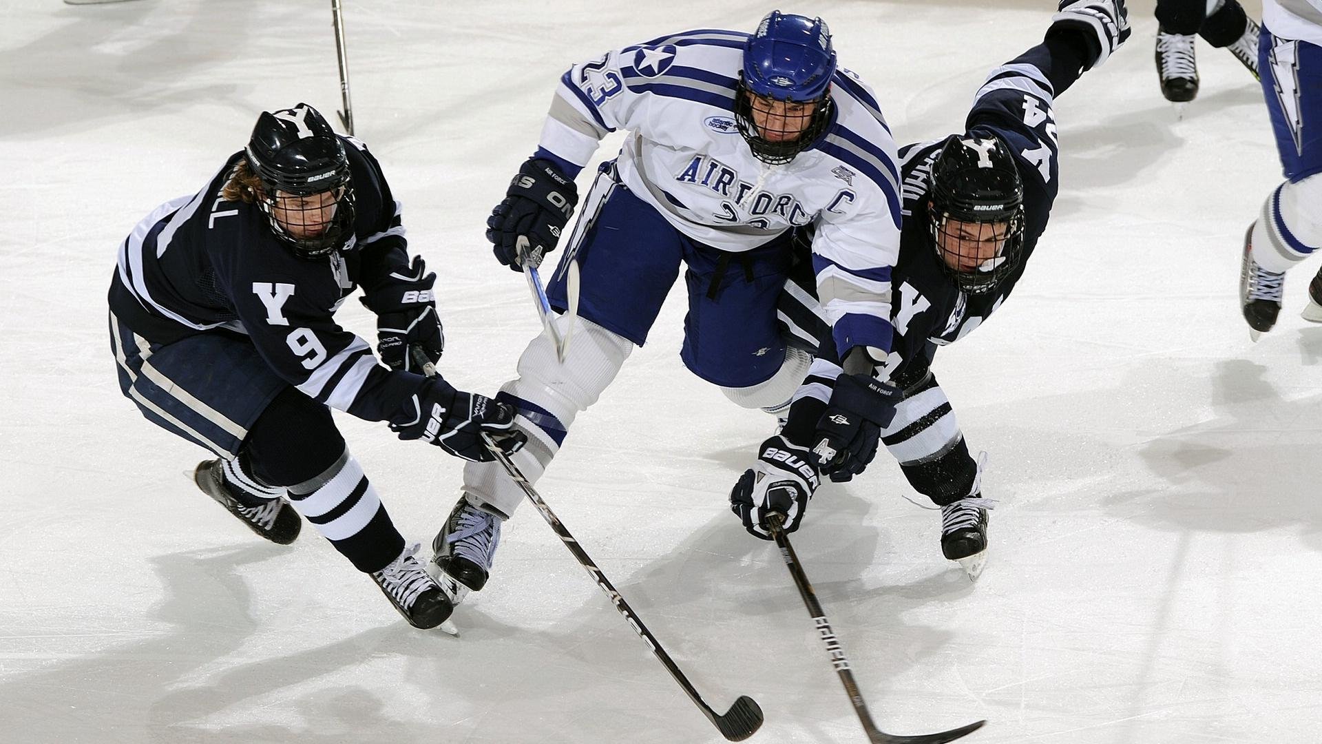 F1新赛季揭幕战之夜，法比尼奥彻底打爆防线